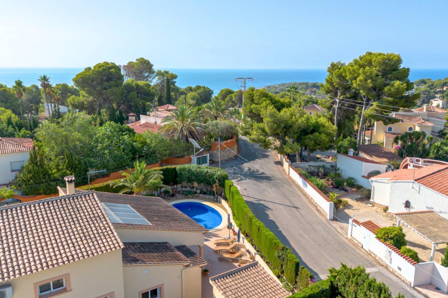 4 bedroom Villa for sale in Benissa with pool garage - € 750,000 (Ref: 9449723)