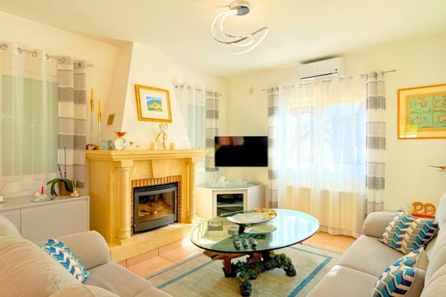 Chalet de 4 habitaciones en Benissa en venta con piscina garaje - 750.000 € (Ref: 9449723)