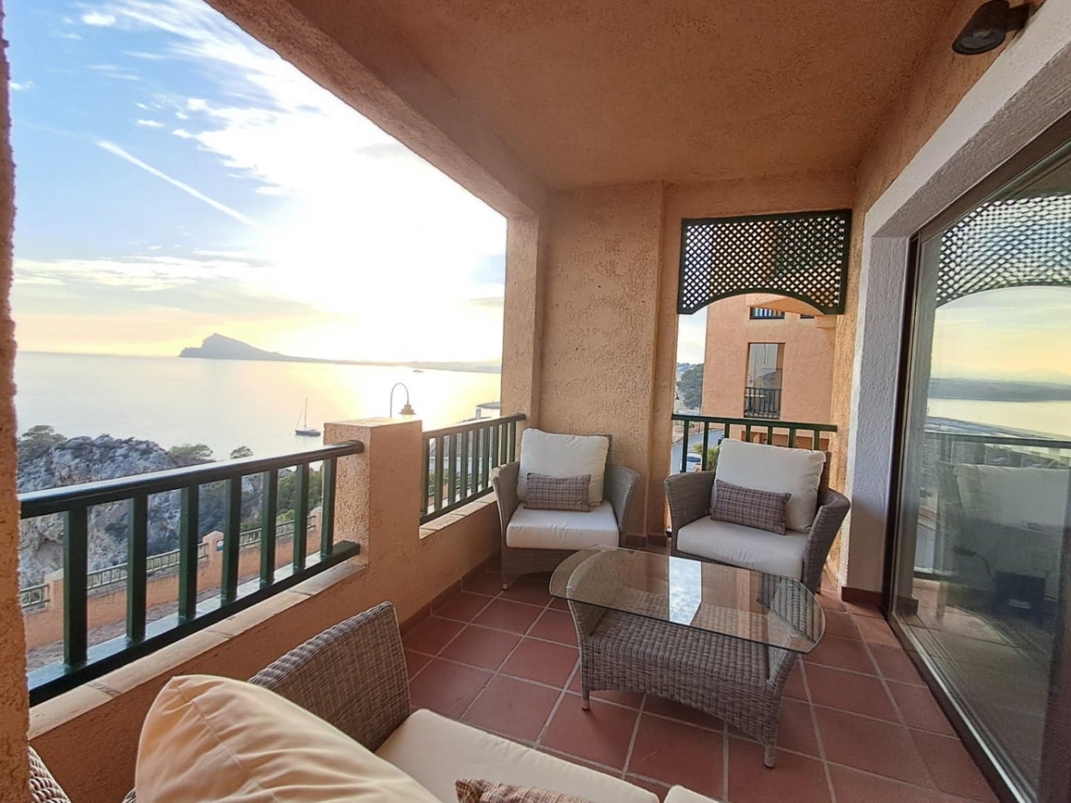 2 Zimmer Apartment zu vermieten in Altea mit Pool - 2.100 € (Ref: 9453499)