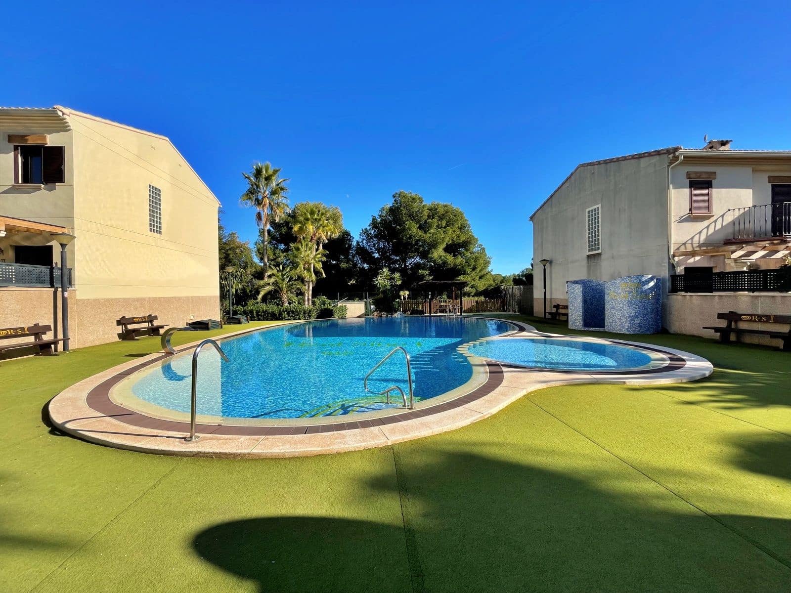3 soveværelse Villa til leje i Calpe / Calp med swimmingpool - € 1.250 (Ref: 9457734)