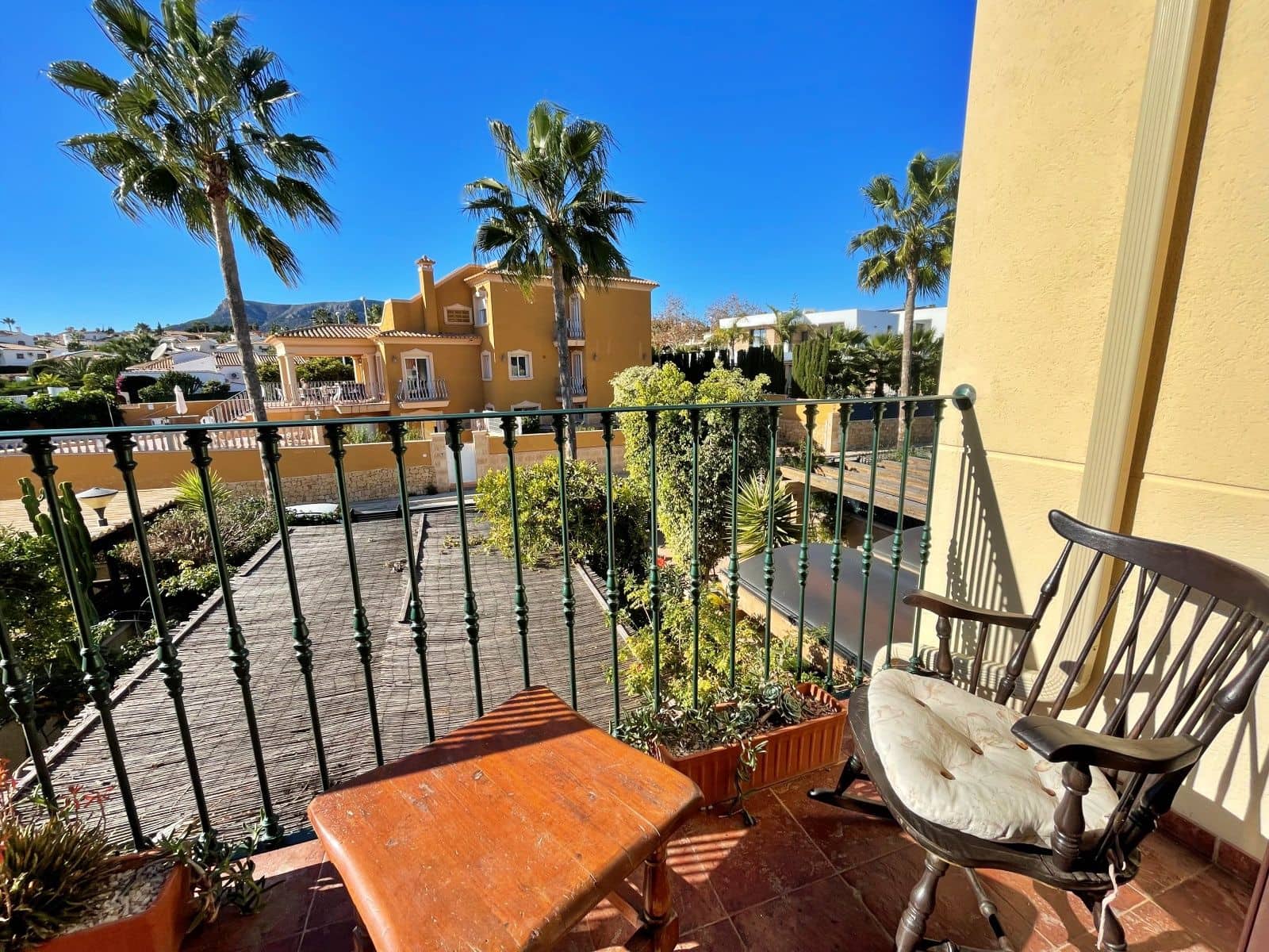 3 soveværelse Villa til leje i Calpe / Calp med swimmingpool - € 1.250 (Ref: 9457734)