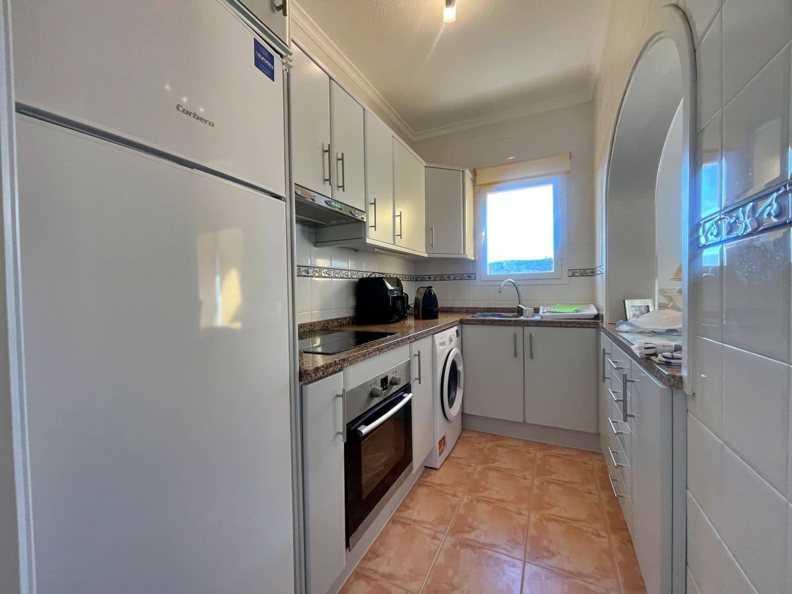 Appartement de 2 chambres à louer à Cumbre del Sol avec piscine garage - 750 € (Ref: 9467613)