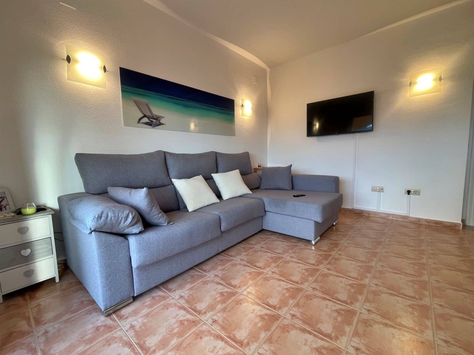Appartement de 2 chambres à louer à Cumbre del Sol avec piscine garage - 750 € (Ref: 9467613)