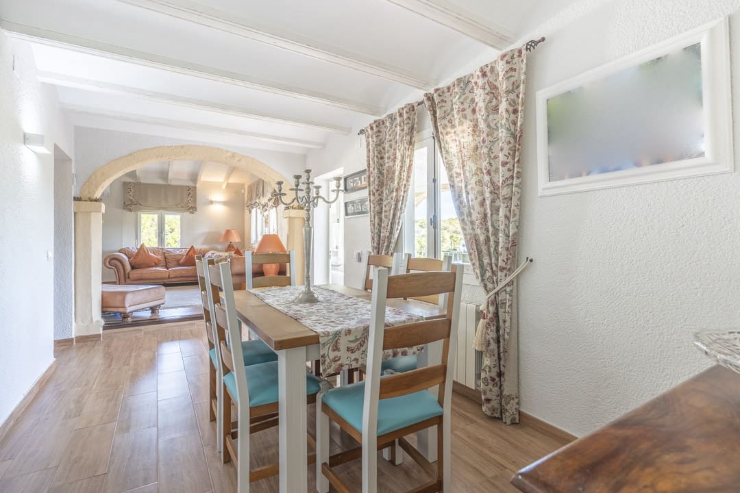 5 sovrum Villa till salu i Pinosol med pool - 790 000 € (Ref: 9467616)