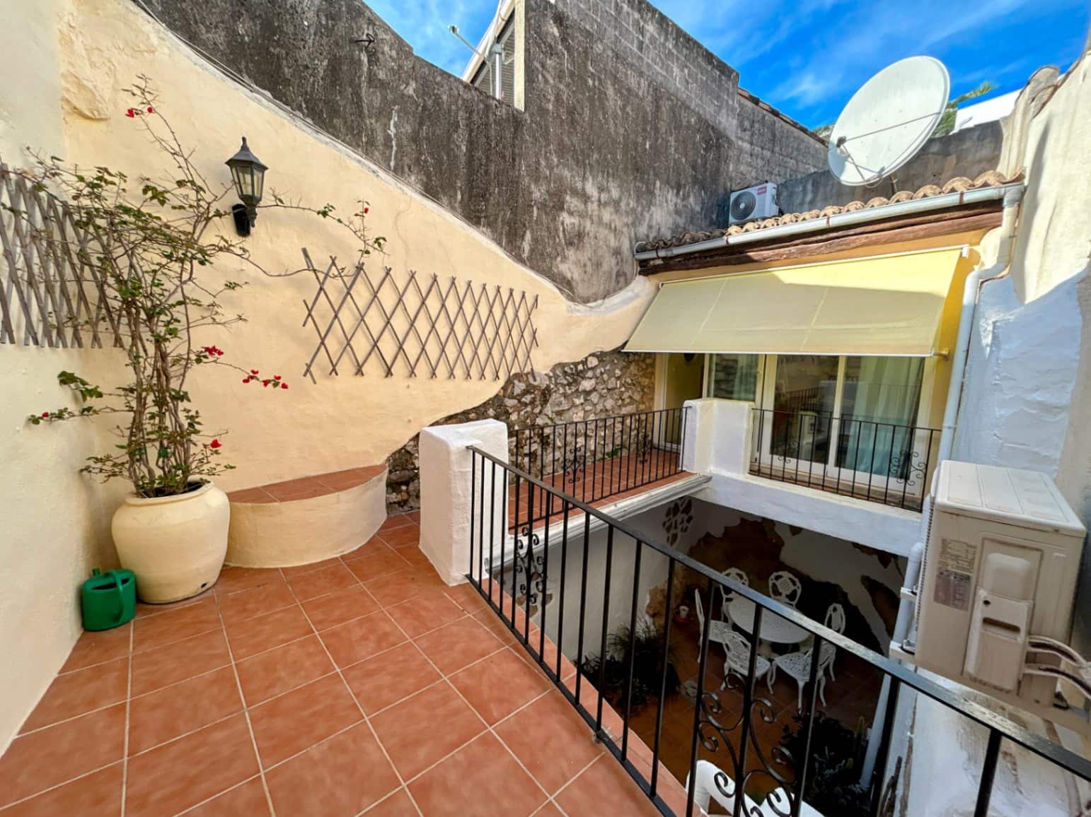 4 bedroom Townhouse for sale in Tormos - € 255,000 (Ref: 9469825)