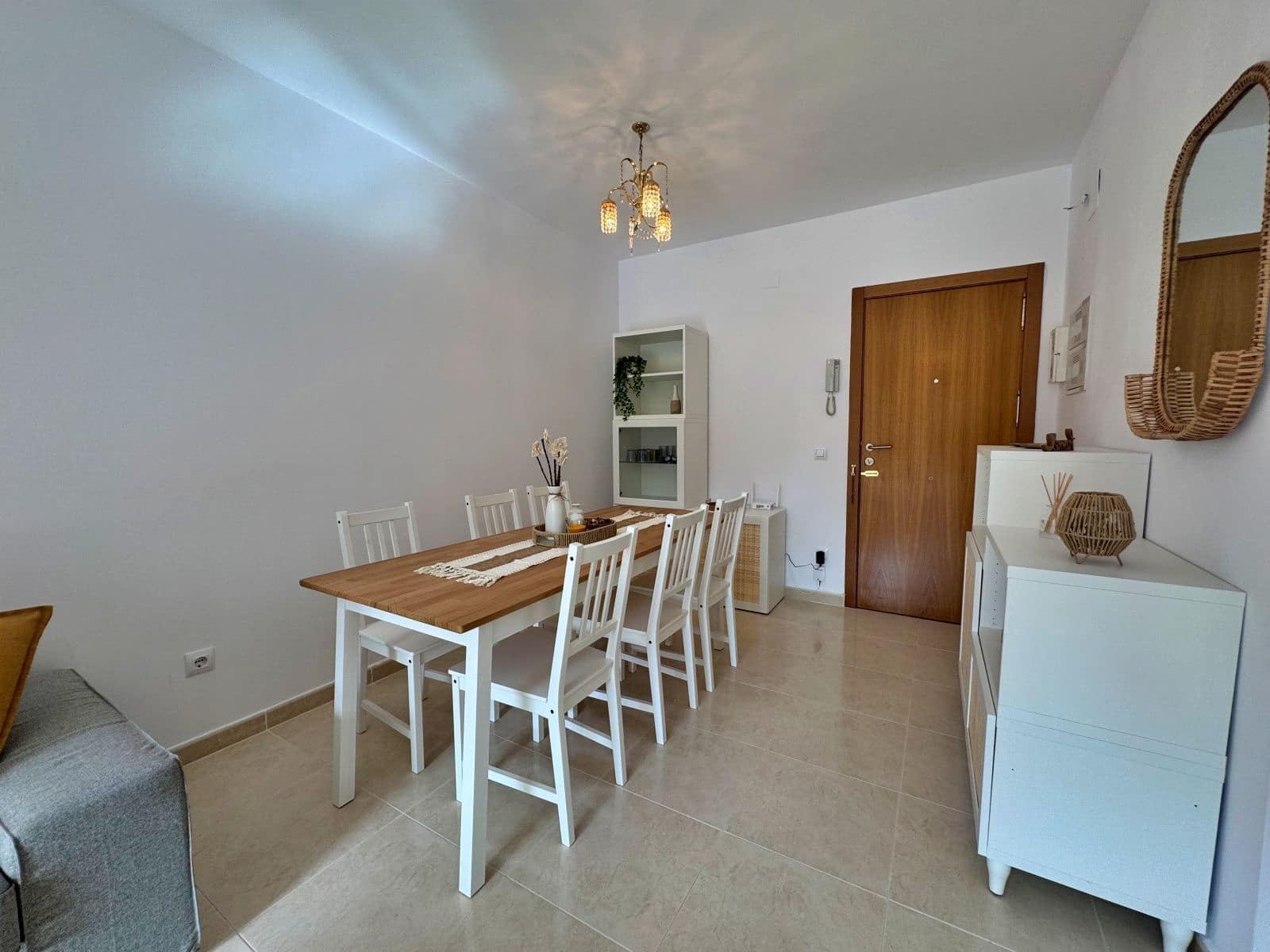 2 slaapkamer Appartement te huur in Teulada met zwembad - € 750 (Ref: 9471637)