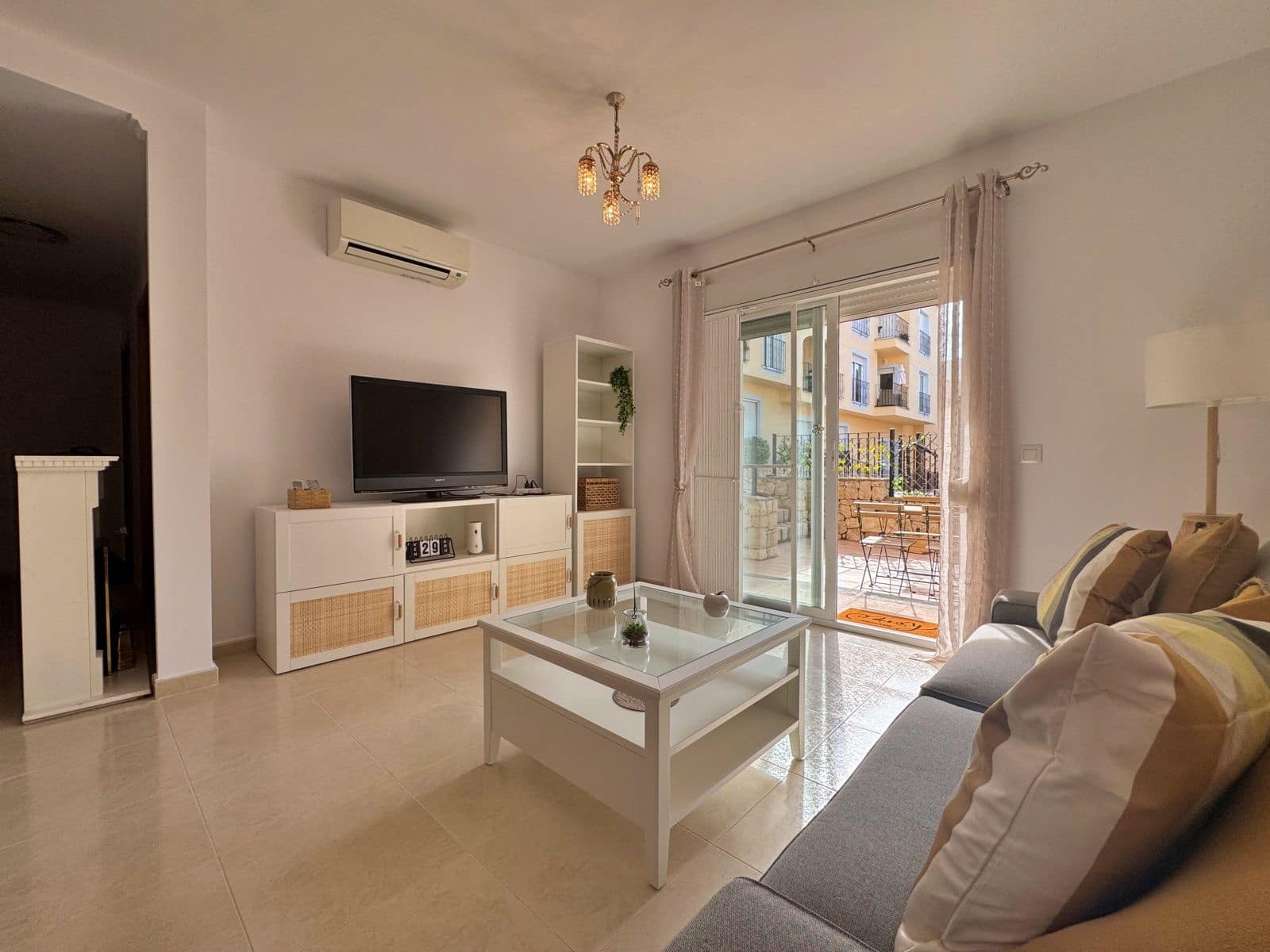 2 slaapkamer Appartement te huur in Teulada met zwembad - € 750 (Ref: 9471637)