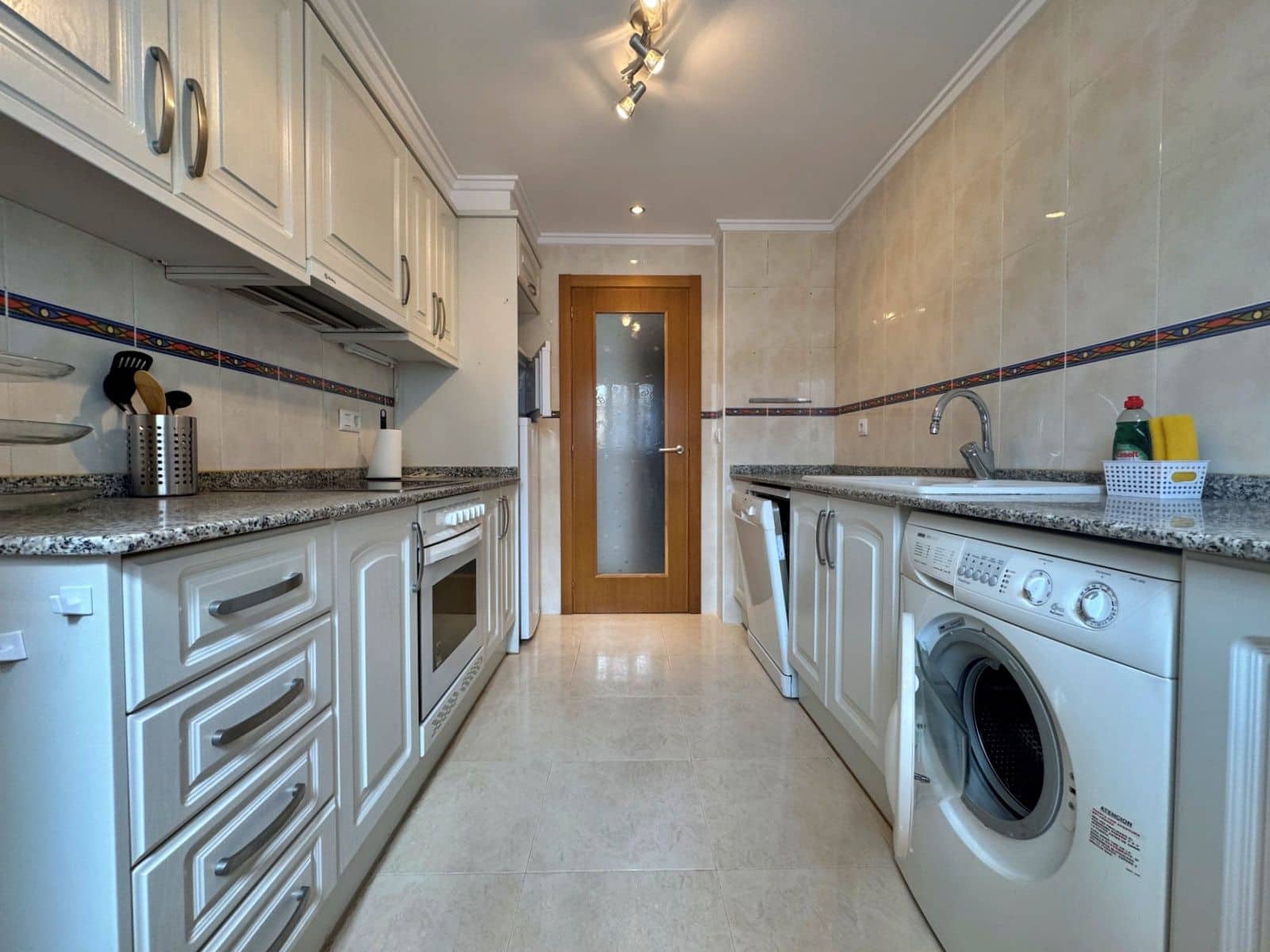 2 slaapkamer Appartement te huur in Teulada met zwembad - € 750 (Ref: 9471637)