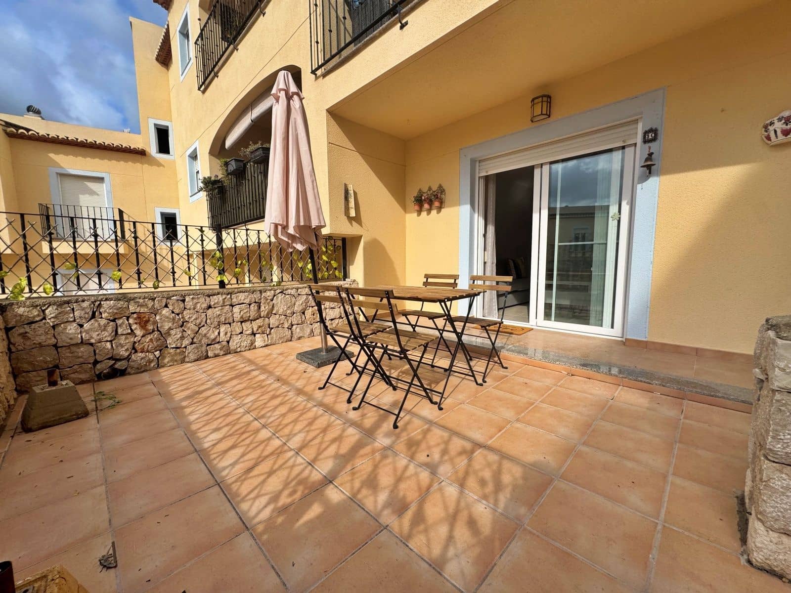 2 slaapkamer Appartement te huur in Teulada met zwembad - € 750 (Ref: 9471637)