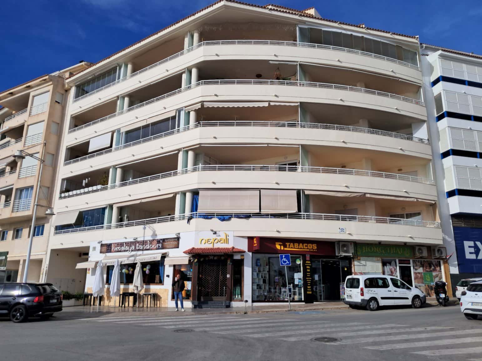 3 bedroom Apartment for rent in Altea with garage - € 2,000 (Ref: 9492731)
