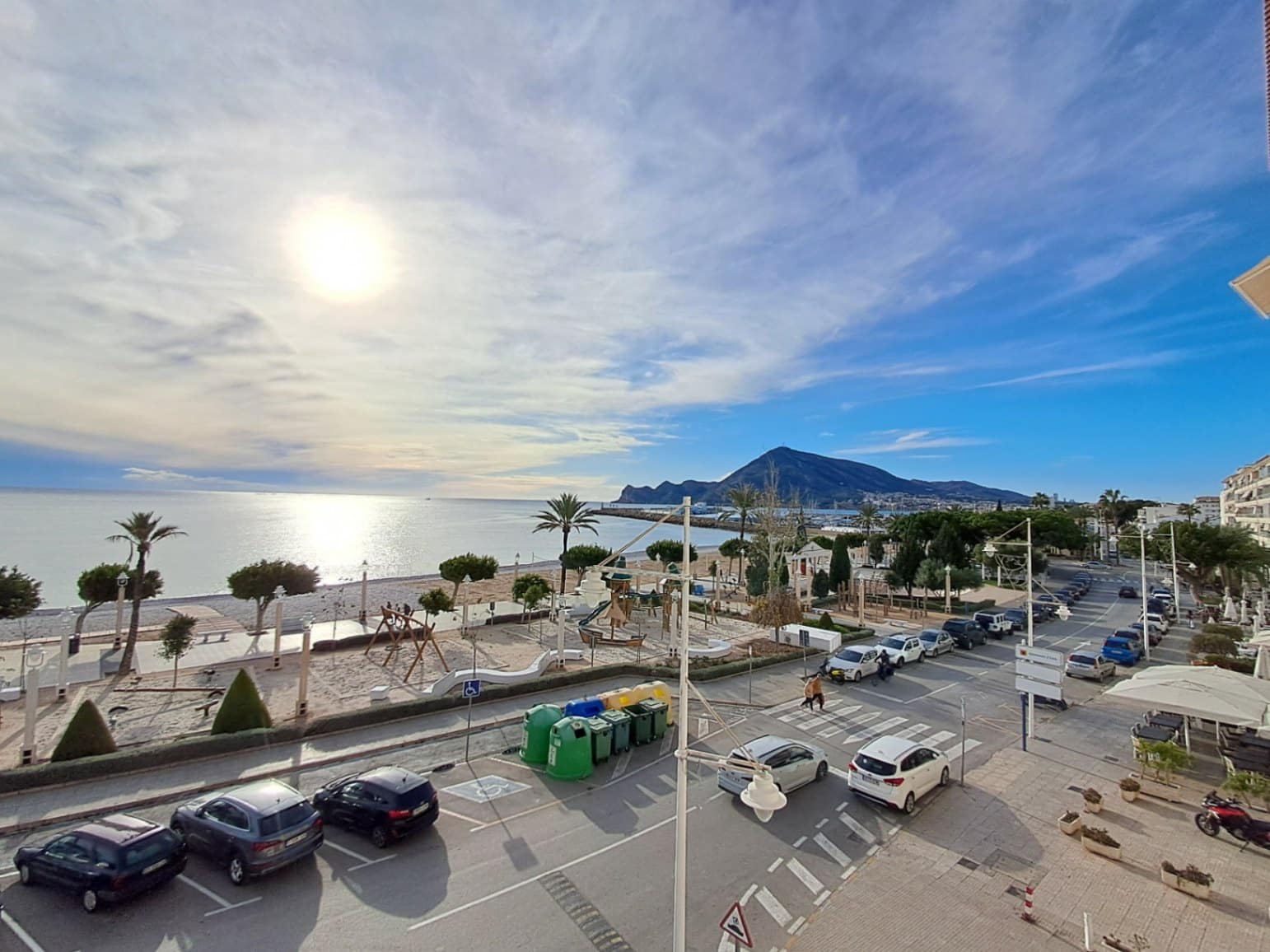 3 bedroom Apartment for rent in Altea with garage - € 2,000 (Ref: 9492731)
