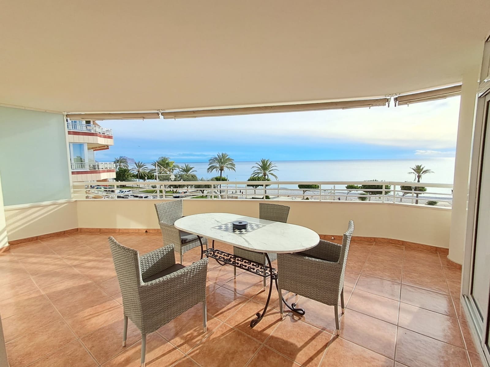 3 bedroom Apartment for rent in Altea with garage - € 2,000 (Ref: 9492731)