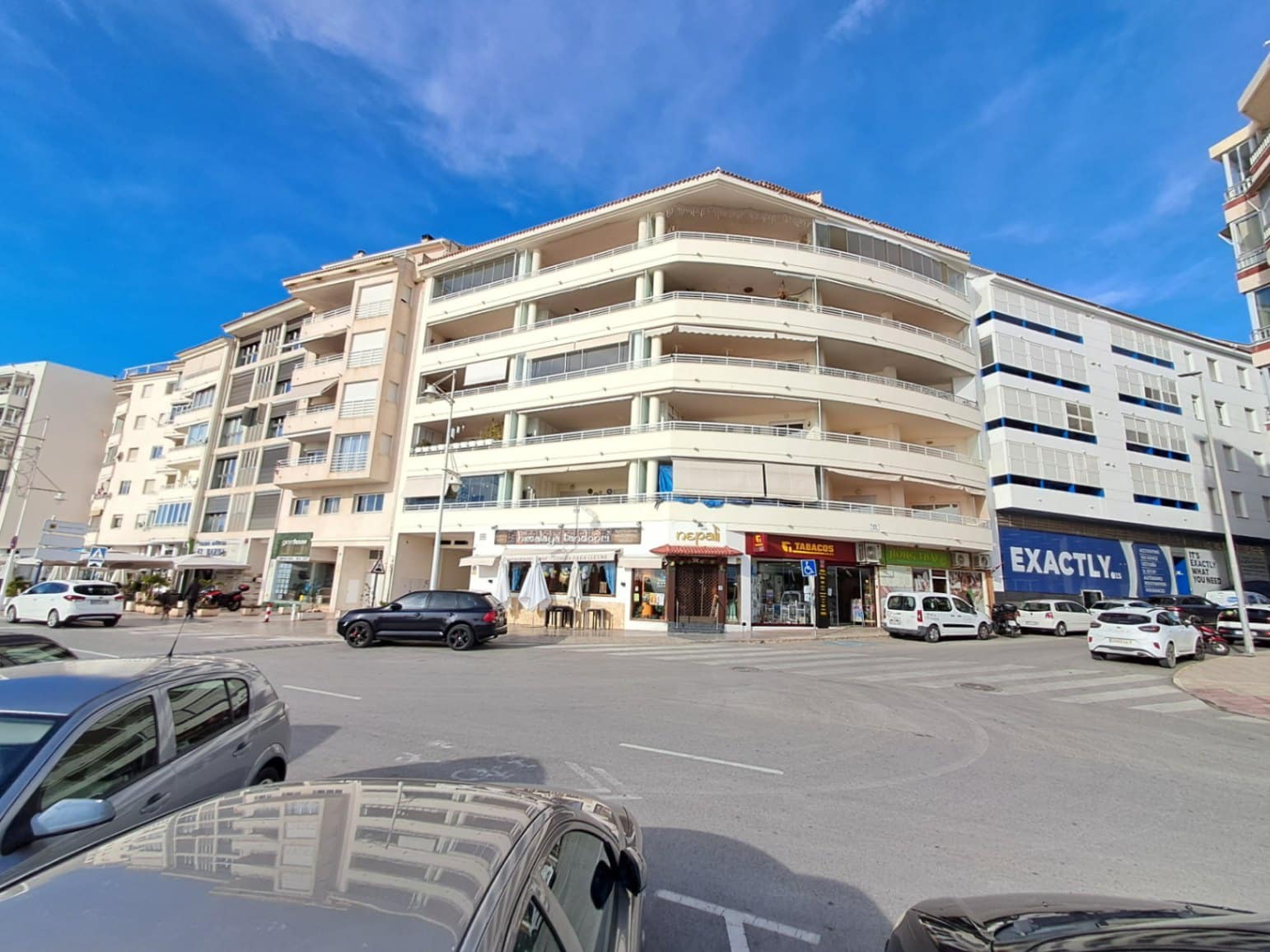 3 bedroom Apartment for rent in Altea with garage - € 2,000 (Ref: 9492731)
