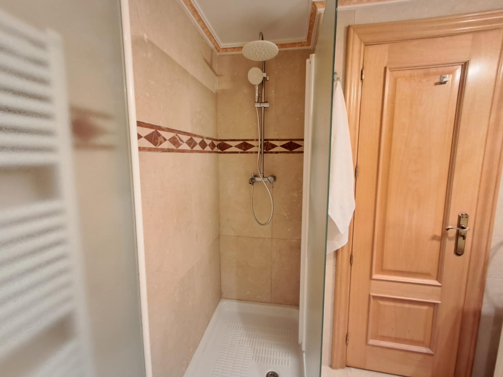 3 bedroom Apartment for rent in Altea with garage - € 2,000 (Ref: 9492731)