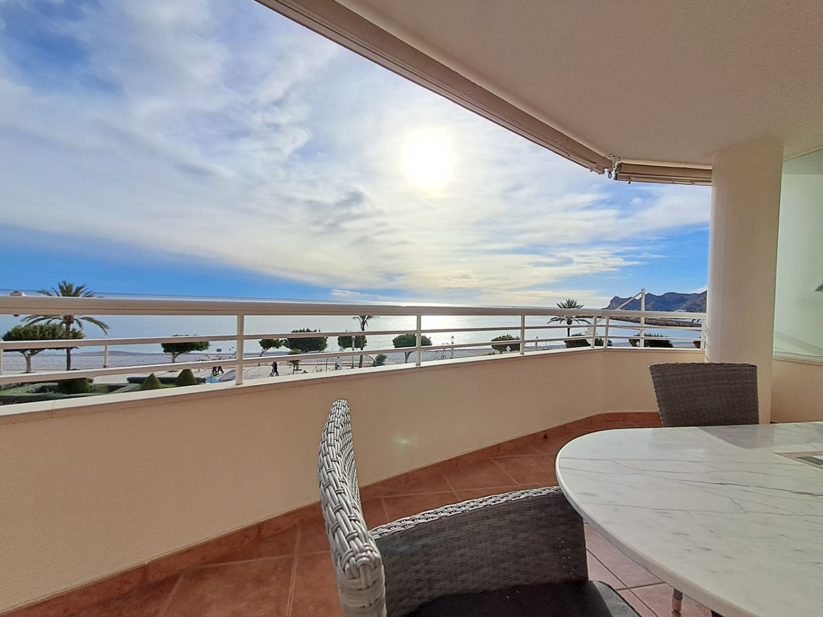 3 bedroom Apartment for rent in Altea with garage - € 2,000 (Ref: 9492731)