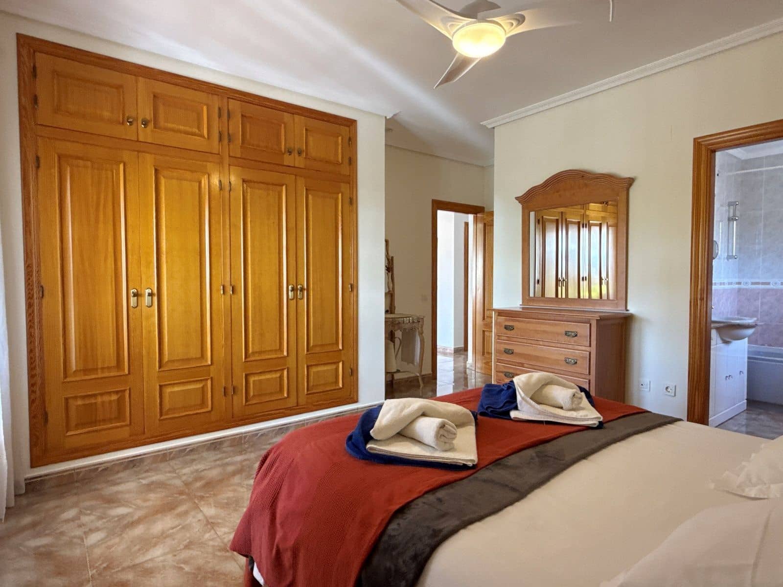 5 sypialnia Willa na sprzedaż w Benissa z basenem garażem - 1 190 000 € (Ref: 9509985)