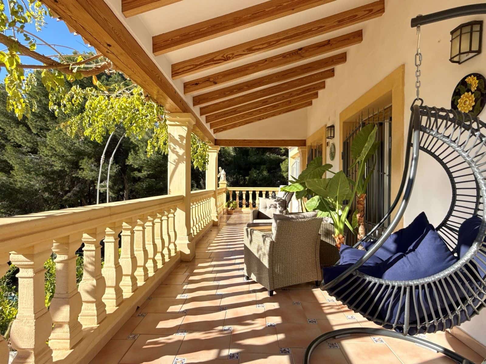 5 sypialnia Willa na sprzedaż w Benissa z basenem garażem - 1 190 000 € (Ref: 9509985)