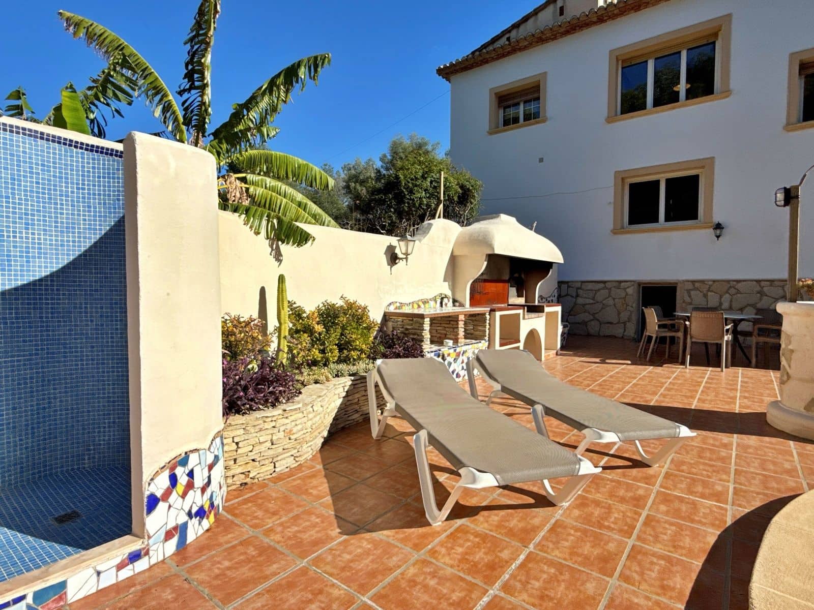 5 sypialnia Willa na sprzedaż w Benissa z basenem garażem - 1 190 000 € (Ref: 9509985)