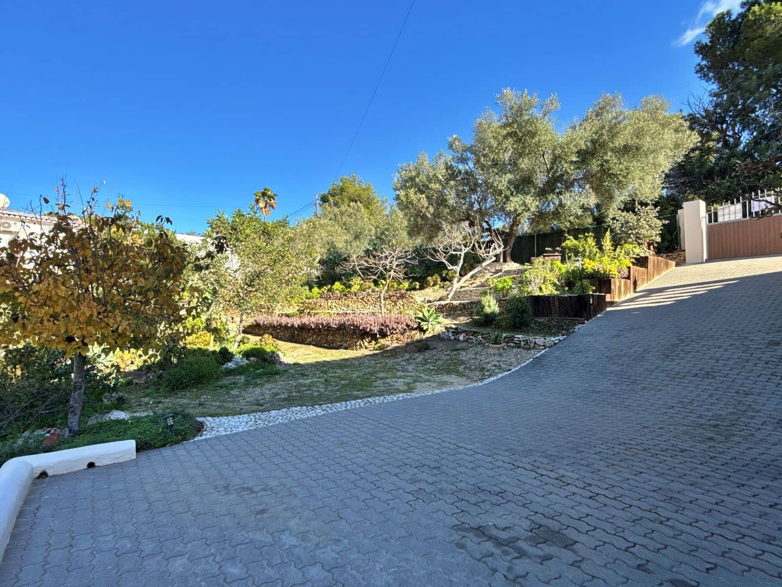 5 sypialnia Willa na sprzedaż w Benissa z basenem garażem - 1 190 000 € (Ref: 9509985)