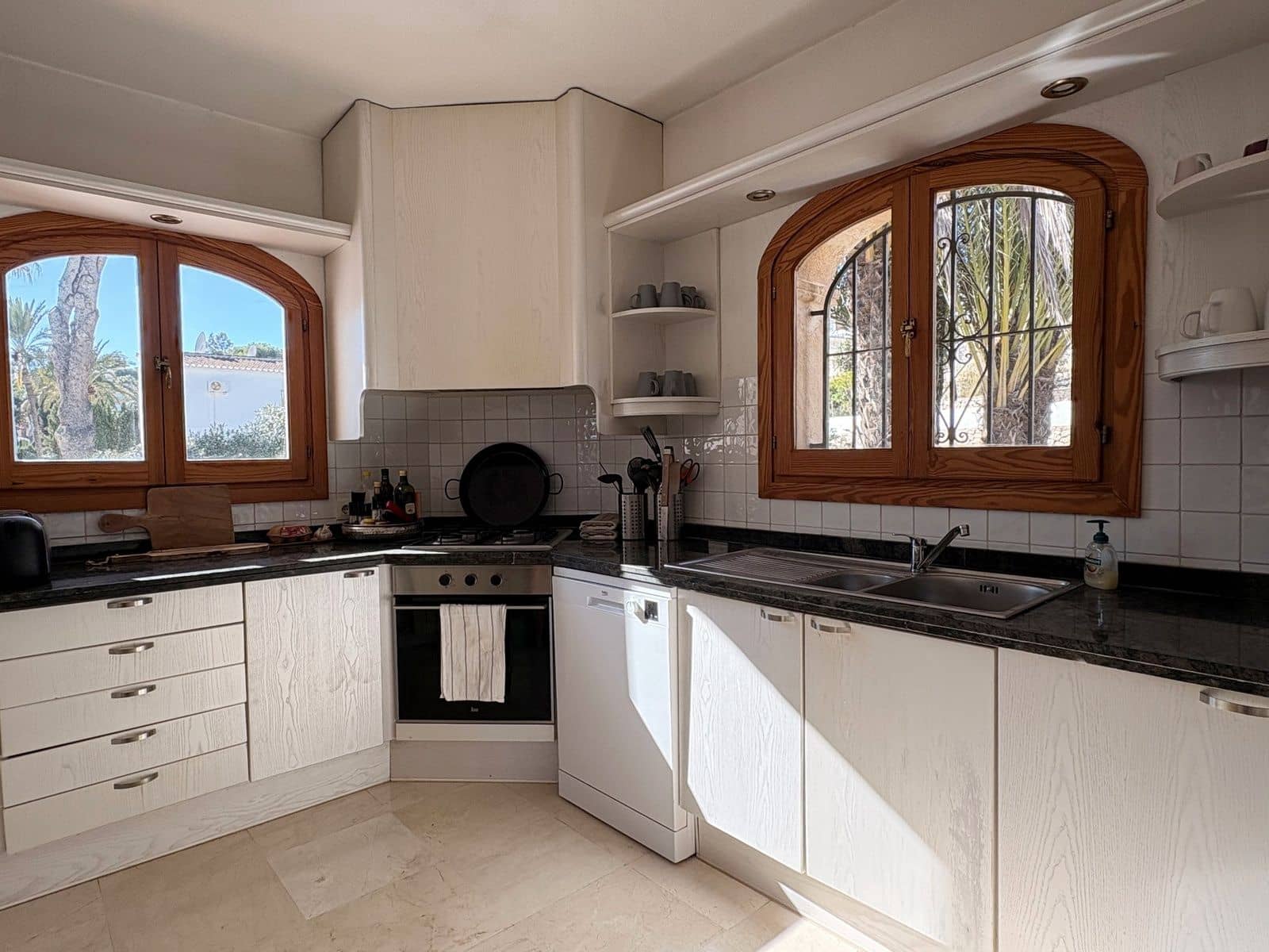 4 soveværelse Villa til salg i Moraira med swimmingpool garage - € 899.950 (Ref: 9528861)