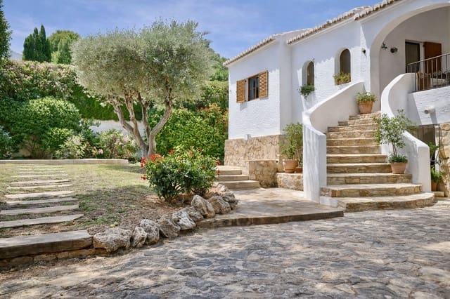 6 slaapkamer Villa te koop in Cap Martí - El Tossalet - Pinomar, Javea / Xàbia met zwembad - € 850.000 (Ref: 9537451)