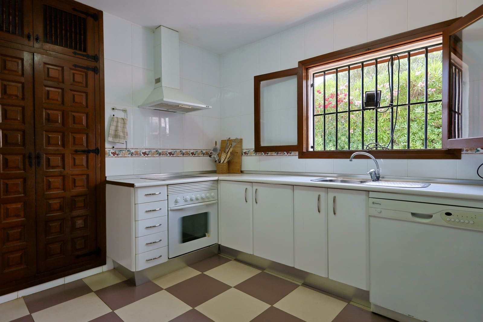 6 slaapkamer Villa te koop in Javea / Xabia met zwembad - € 850.000 (Ref: 9537451)