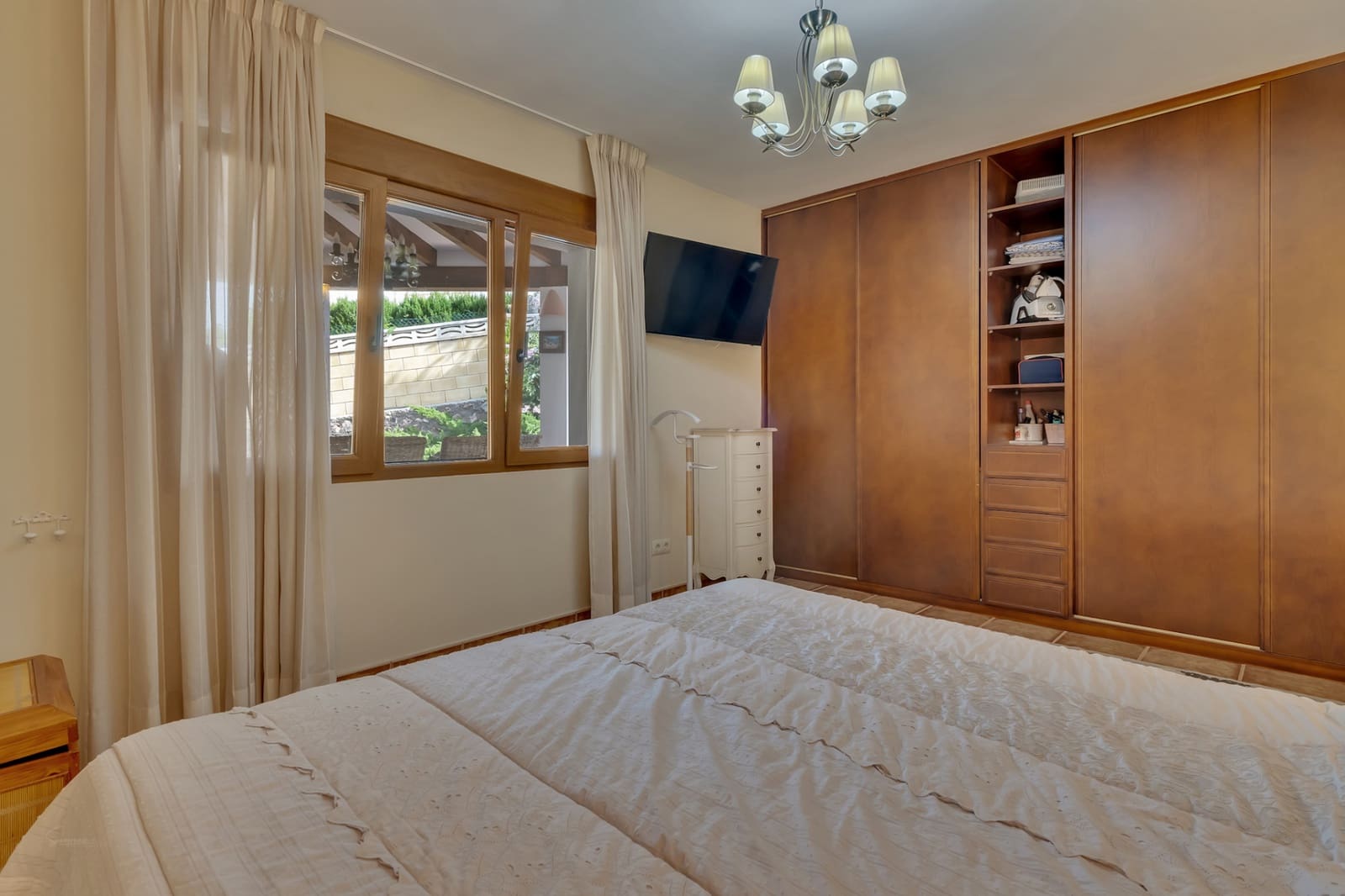 4 bedroom Villa for sale in Denia with pool - € 1,250,000 (Ref: 9537463)