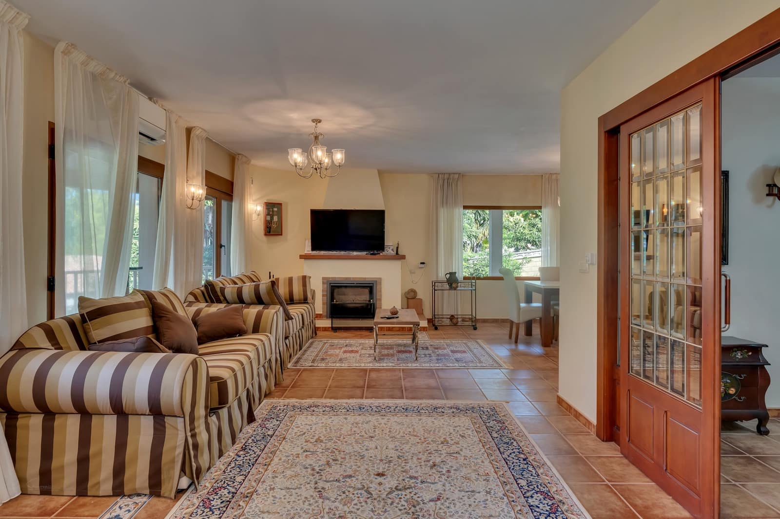 4 bedroom Villa for sale in Denia with pool - € 995,000 (Ref: 9537463)