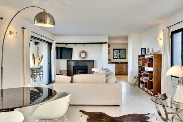 3 sypialnia Willa na sprzedaż w Dénia z basenem - 1 590 000 € (Ref: 9537481)