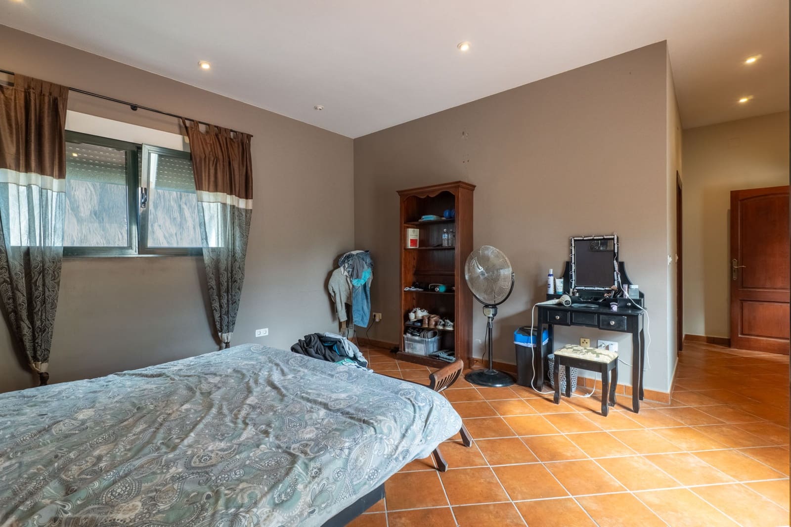 5 bedroom Villa for sale in Ondara with pool - € 1,490,000 (Ref: 9537490)