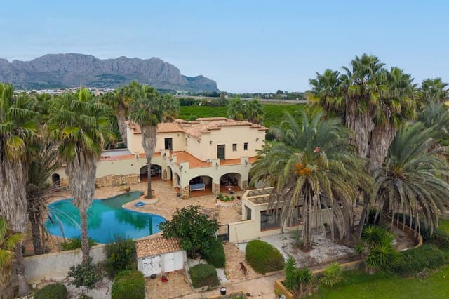 5 bedroom Villa for sale in Ondara with pool - € 1,490,000 (Ref: 9537490)