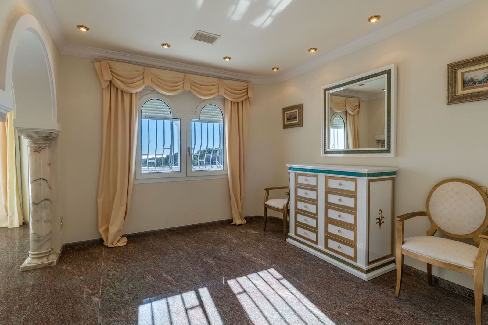 5 soveværelse Villa til salg i Benissa med swimmingpool - € 1.990.000 (Ref: 9537491)