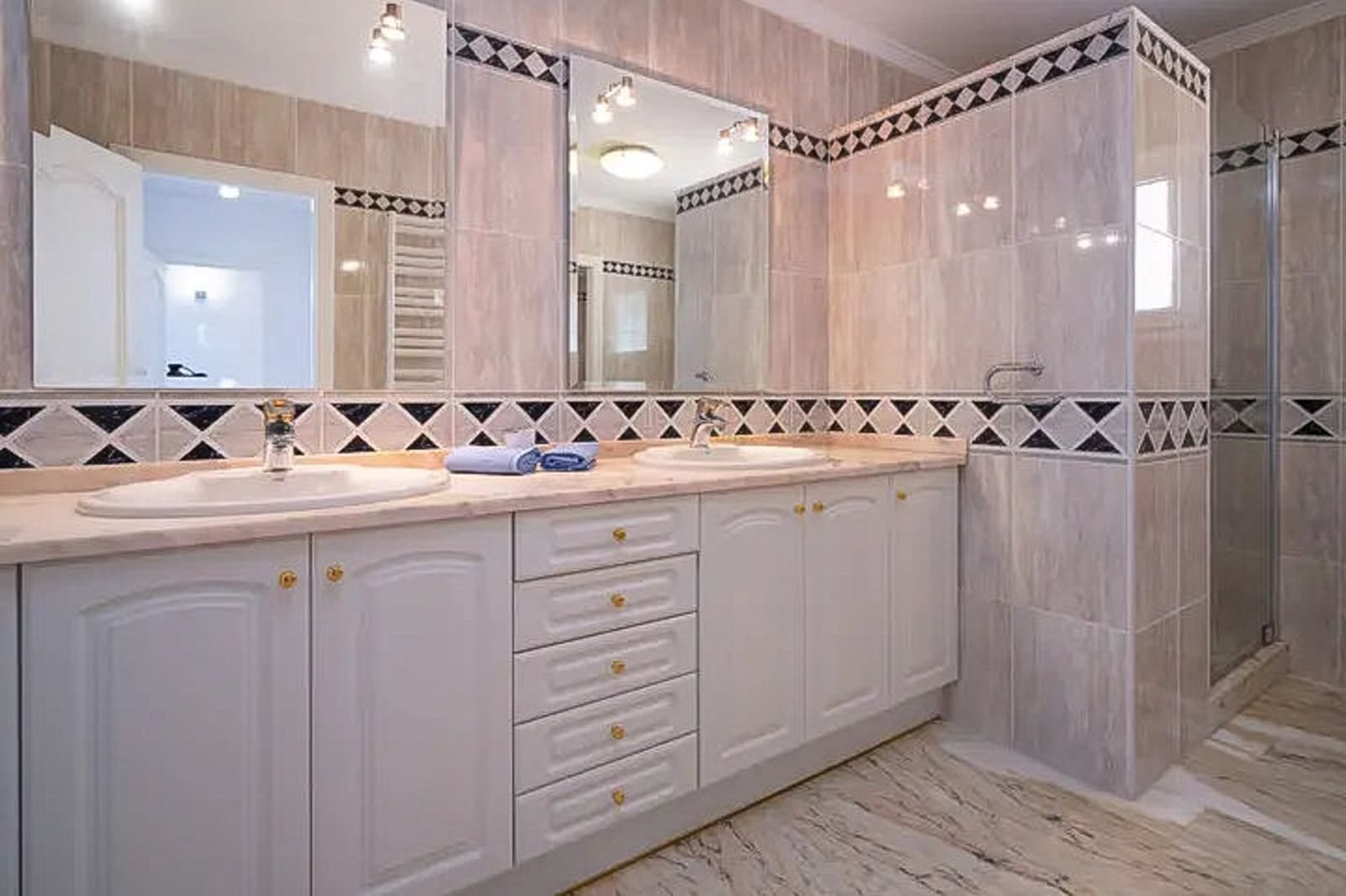 3 soveværelse Villa til salg i Moraira med swimmingpool - € 990.000 (Ref: 9537496)