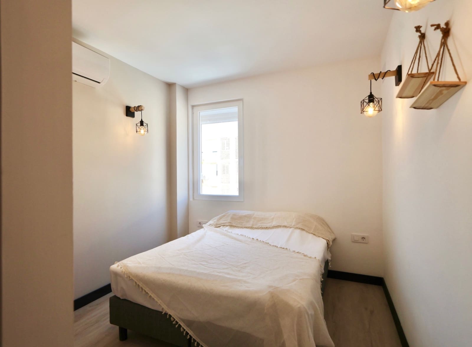 2 sovrum Lägenhet till salu i Arenal - 325 000 € (Ref: 9537497)
