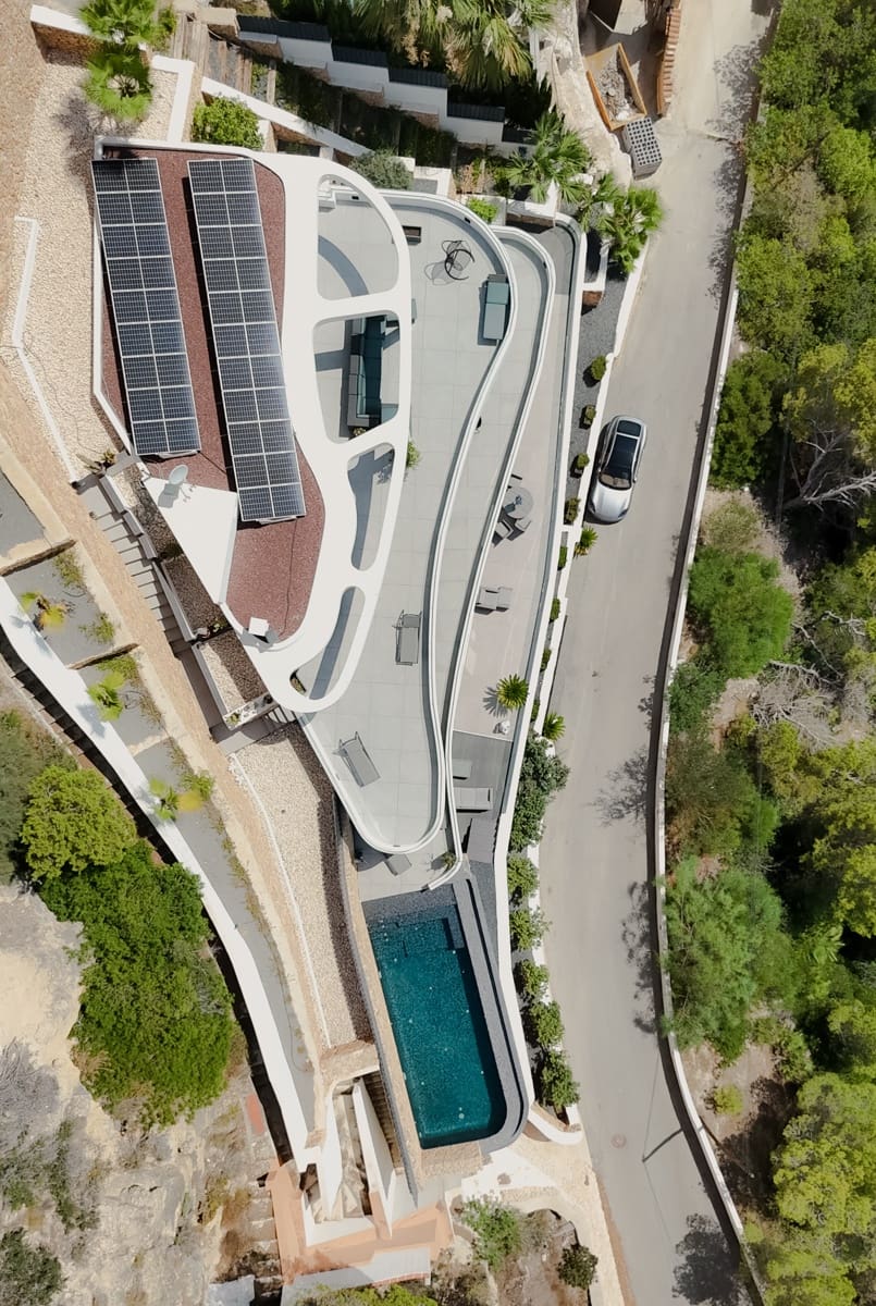 3 slaapkamer Villa te koop in Ambolo met zwembad - € 4.250.000 (Ref: 9537498)