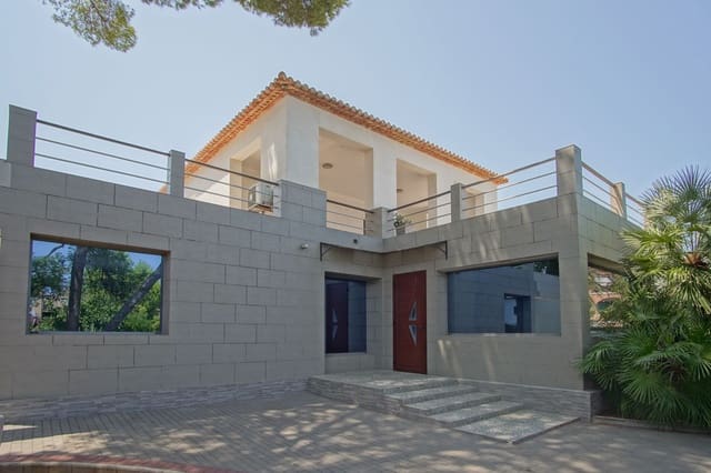 6 bedroom Villa for sale in Las Rotas / Les Rotes, Dénia with pool - € 1,850,000 (Ref: 9537585)