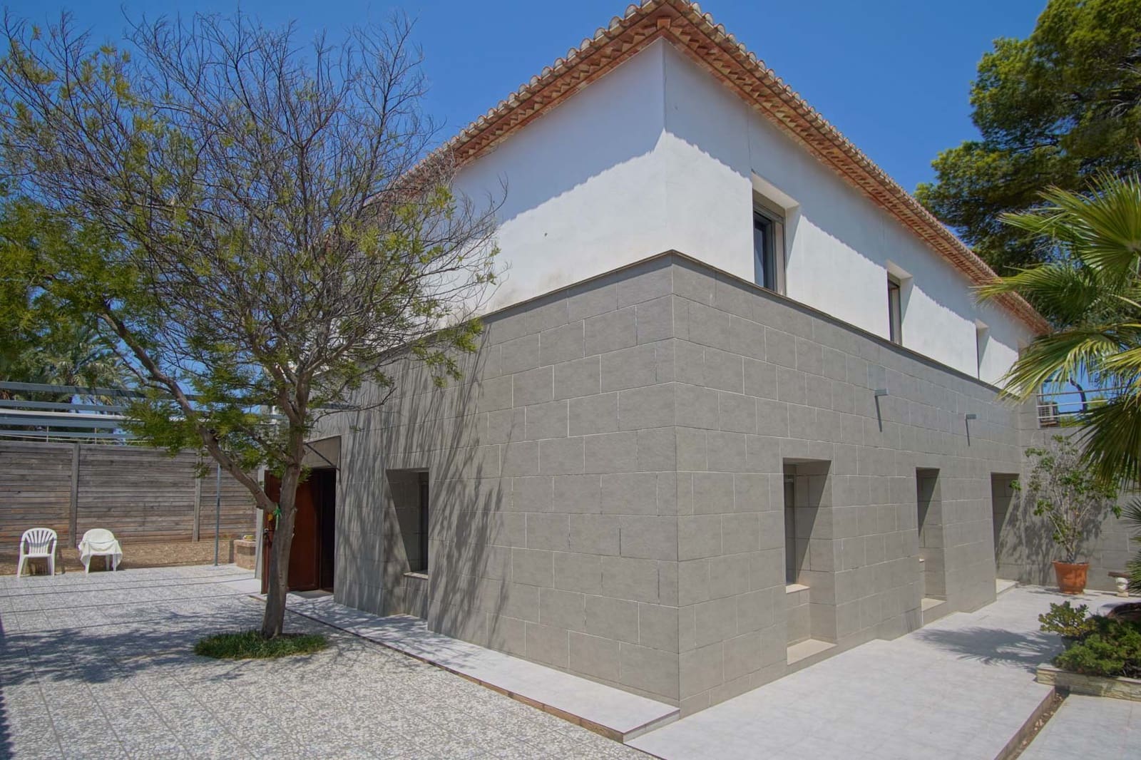 6 bedroom Villa for sale in Denia with pool - € 1,850,000 (Ref: 9537585)