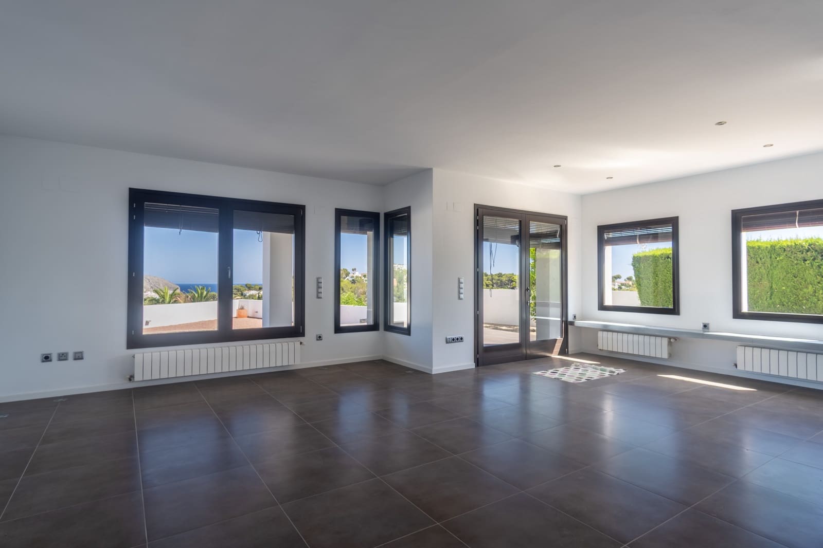 3 soveværelse Villa til salg i Moraira med swimmingpool - € 1.440.000 (Ref: 9537591)