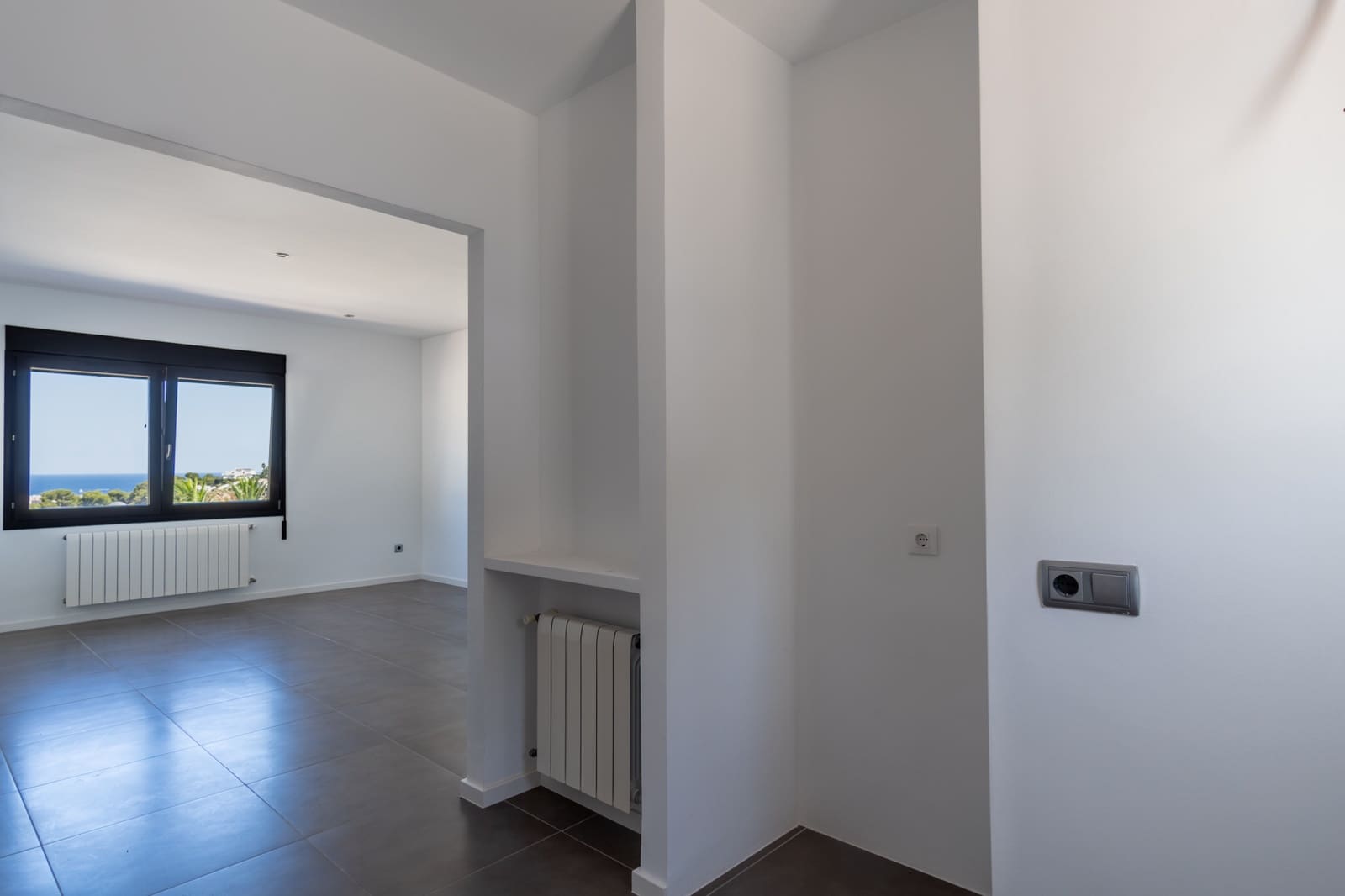 3 soveværelse Villa til salg i Moraira med swimmingpool - € 1.440.000 (Ref: 9537591)