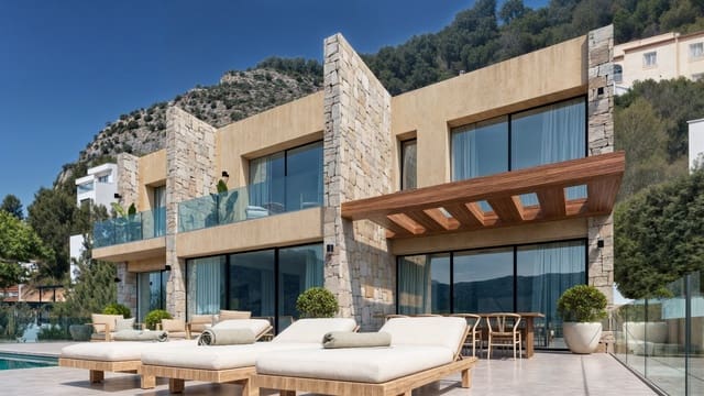 4 soveværelse Villa til salg i Alcalalí / Alcanalí med swimmingpool - € 945.000 (Ref: 9537592)