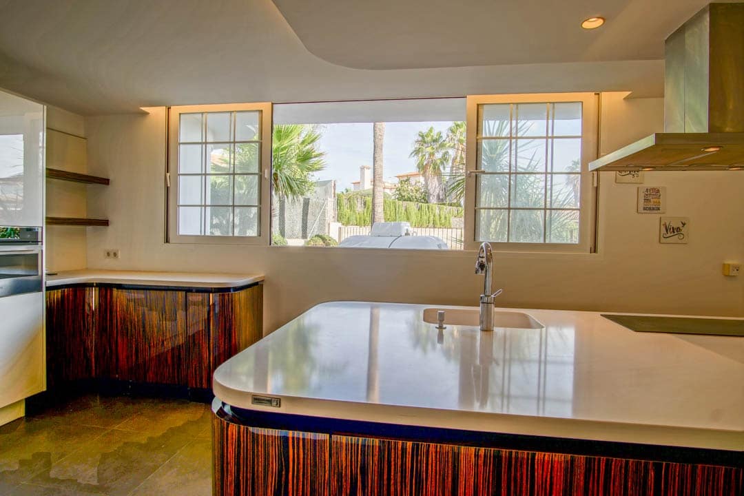 Chalet de 5 habitaciones en Alfaz del Pi / L'Alfàs del Pi en venta con piscina - 1.600.000 € (Ref: 9537596)