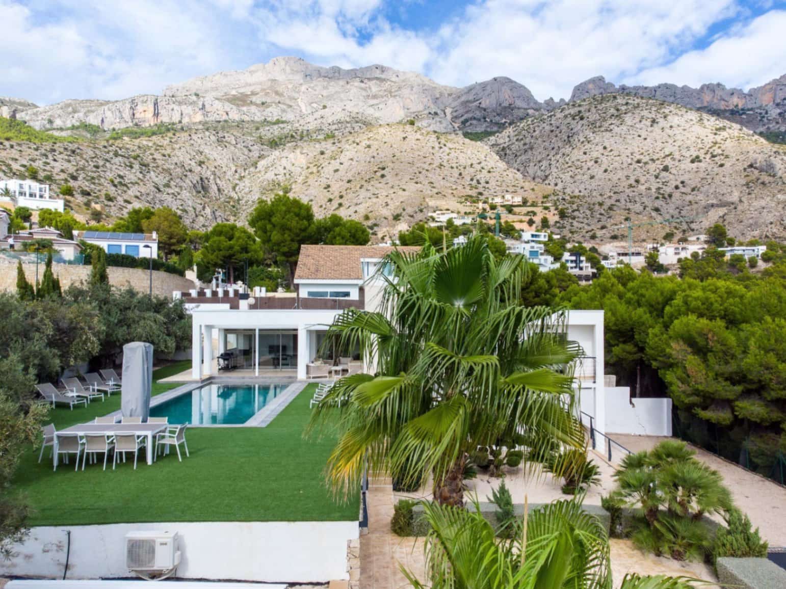 5 slaapkamer Villa te koop in Altea la Vella met zwembad - € 1.100.000 (Ref: 9537701)