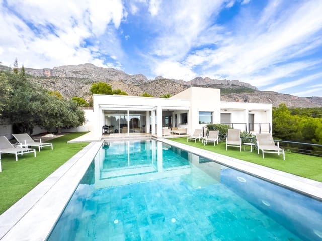 5 slaapkamer Villa te koop in Altea la Vella, Altea met zwembad - € 1.100.000 (Ref: 9537701)