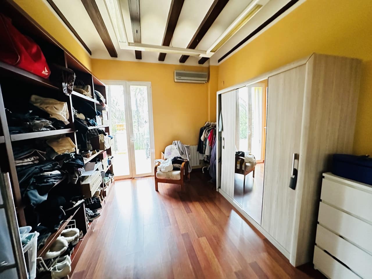 5 bedroom Villa for sale in Alzira - € 550,000 (Ref: 9538704)