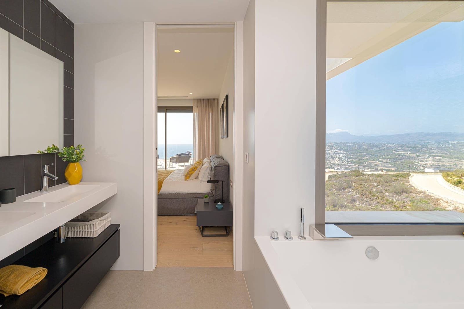 4 soveværelse Villa til salg i Cumbre del Sol med swimmingpool - € 2.950.000 (Ref: 9538754)