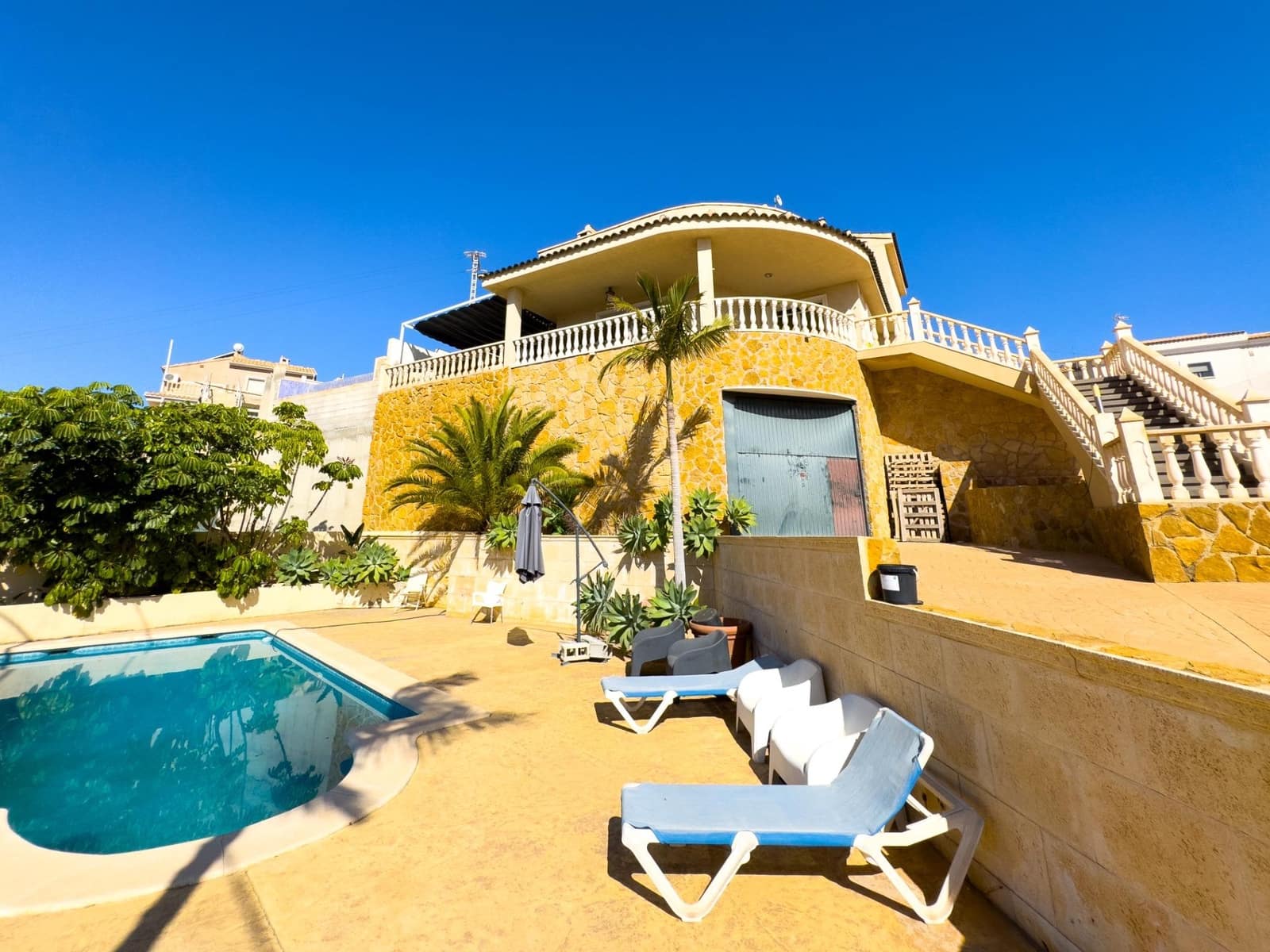 3 bedroom Villa for sale in Cala d'Or with pool - € 595,000 (Ref: 9538764)