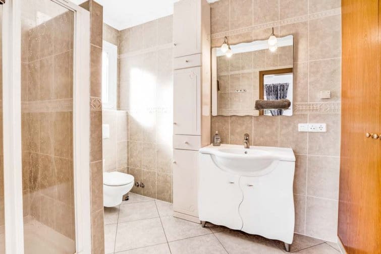 Chalet de 3 habitaciones en Calpe / Calp en venta con piscina - 725.000 € (Ref: 9538770)