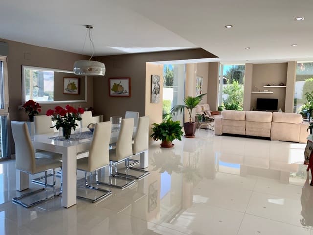 6 soverom Villa til salgs i Albir, Alfaz del Pi / L'Alfàs del Pi med svømmebasseng - € 2 100 000 (Ref: 9538776)