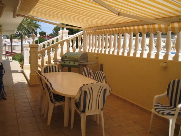 Chalet de 4 habitaciones en Albir, Alfaz del Pi / L'Alfàs del Pi en venta con piscina - 1.350.000 € (Ref: 9538784)
