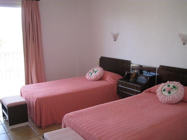 Chalet de 4 habitaciones en Albir, Alfaz del Pi / L'Alfàs del Pi en venta con piscina - 1.350.000 € (Ref: 9538784)